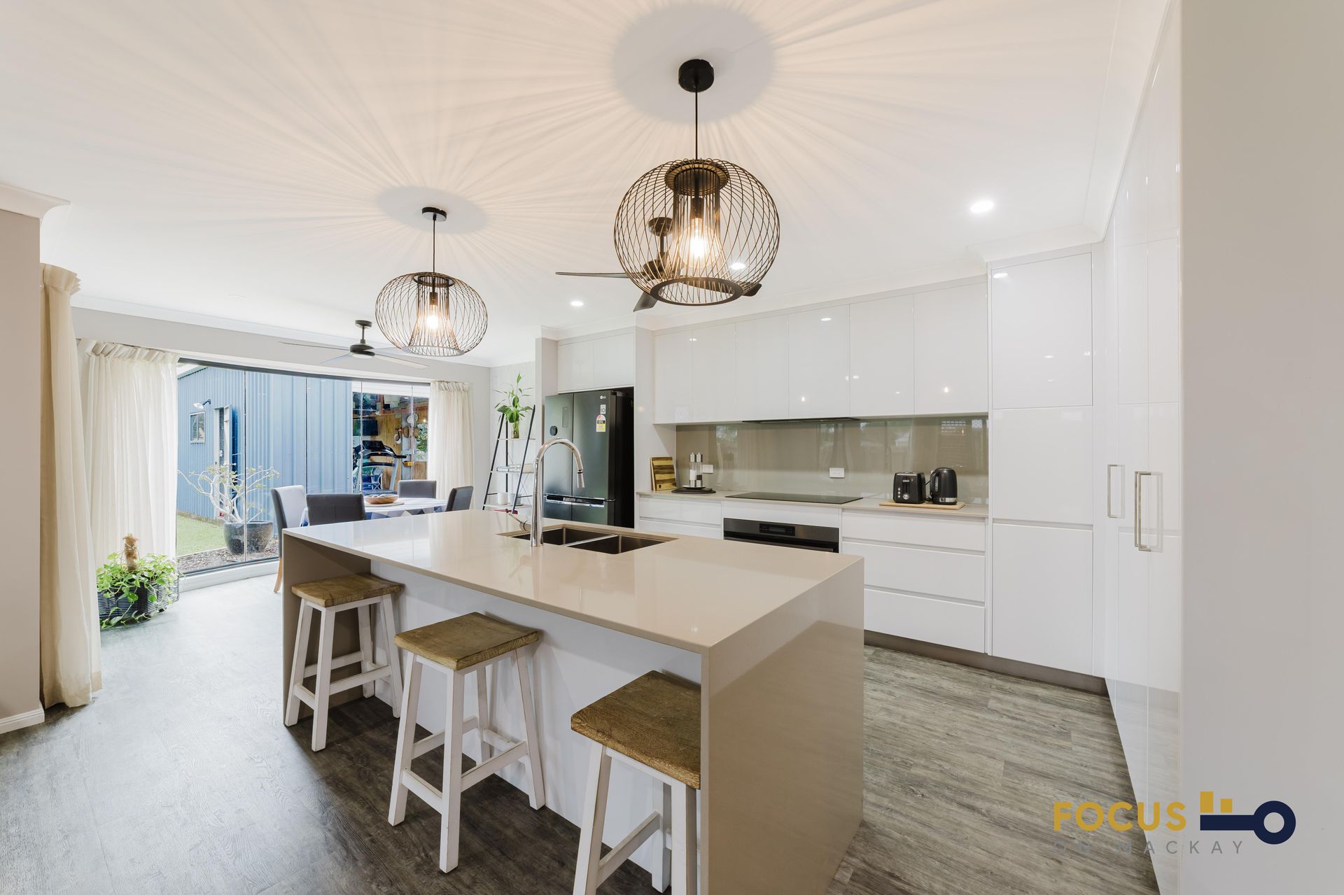5 Kensington Court, Glenella