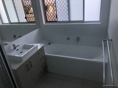 11 Banner Court, Branyan