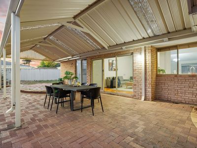 89 Aitken Drive, Winthrop