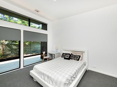 2 / 17 Renwick Street, Chifley