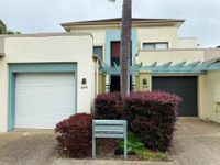 1093 / 1 The Cove Crescent, Carrara