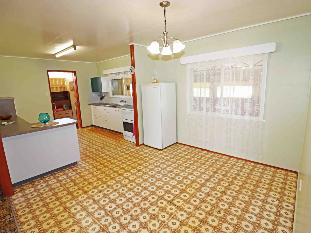 6 Finch Street, Atherton