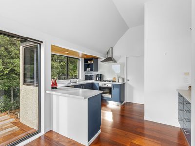 20 Inverness Lane, Redcliffs