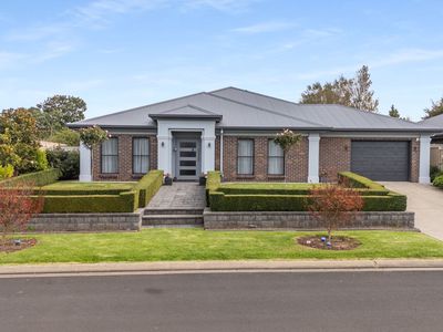 16 Mickail Court, Mount Gambier