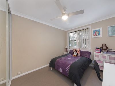 6 Stanwell Crescent, Ashcroft
