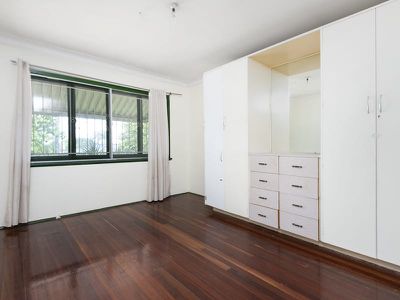 4 Sanderling St, Inala