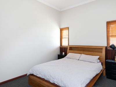 234A Piccadilly Street, Piccadilly