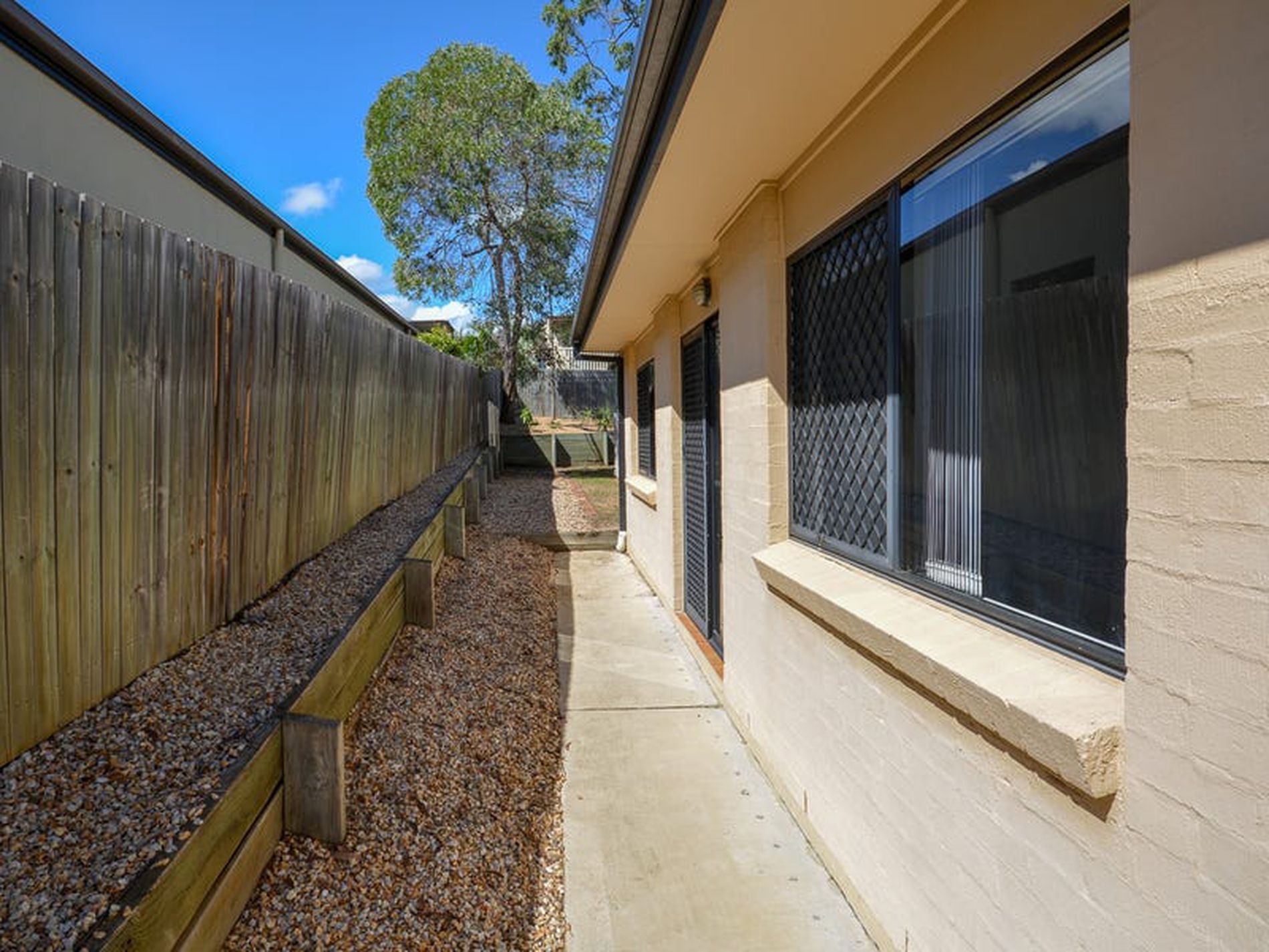 8 Forest Ridge Court, Springfield Lakes