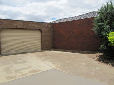 1 Carson Crescent, Hoppers Crossing