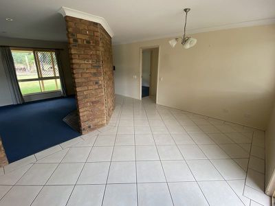 996 River Road, Kingaroy