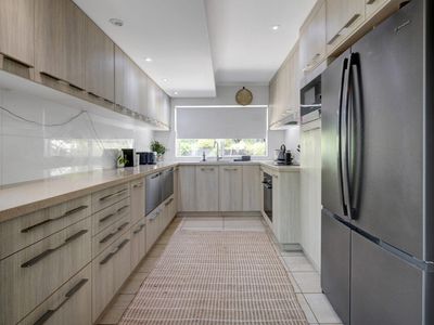 2 / 8 Sobraon Street, Sunrise Beach