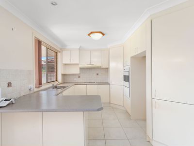 1 / 18 AMANDA CRESCENT, Forster