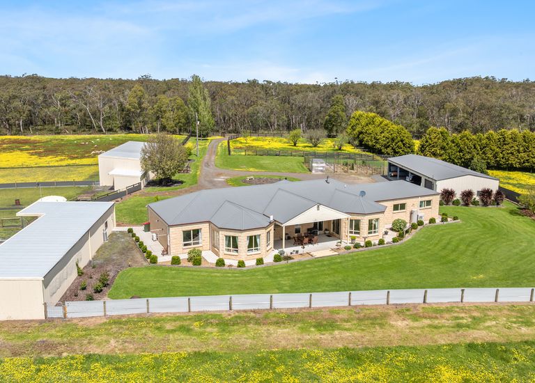 231 Golf Course Road, Heywood