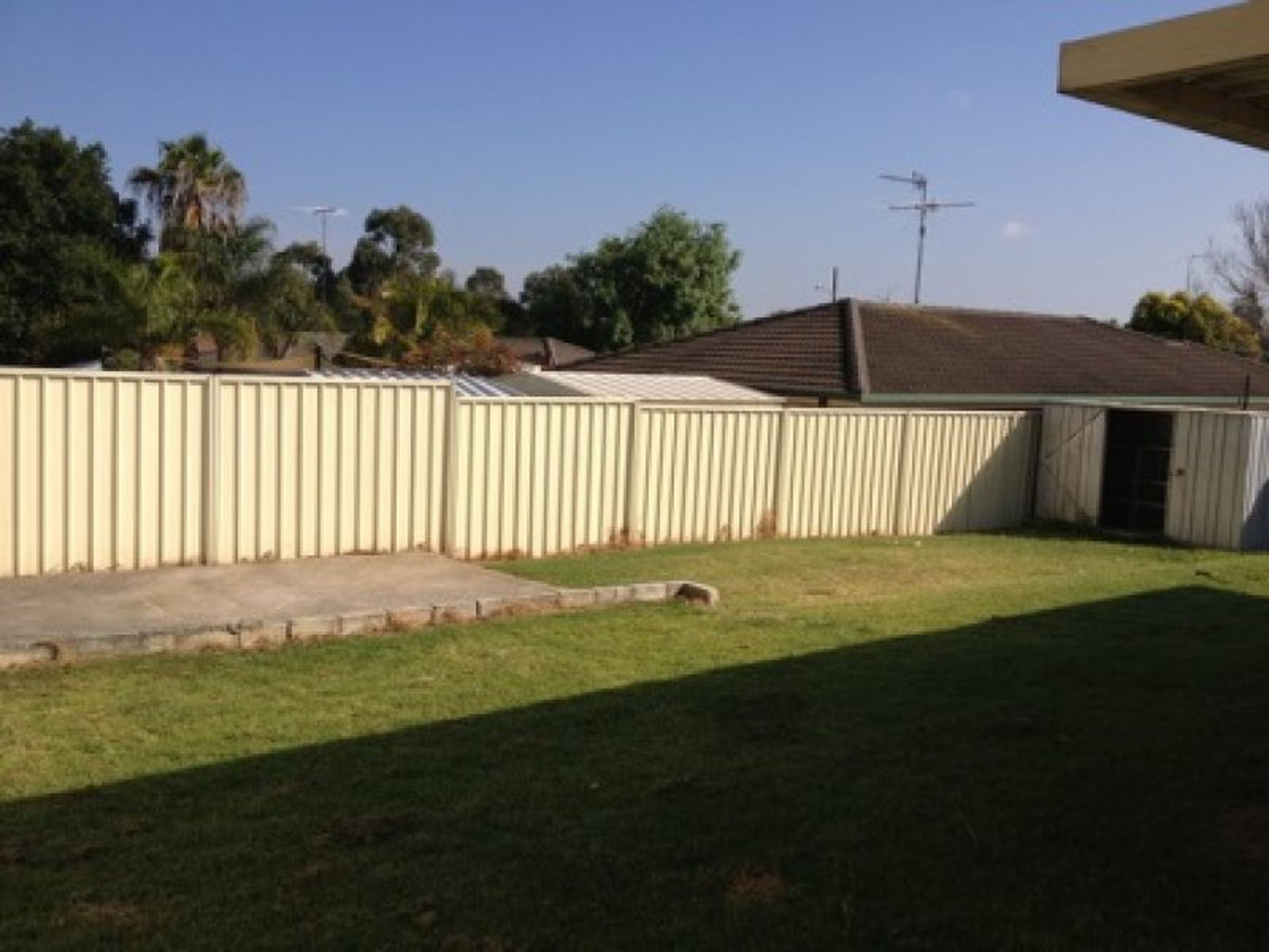 9 Sandpiper Crescent, CLAREMONT MEADOWS