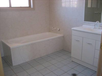 2 Tooma Pl, Flinders