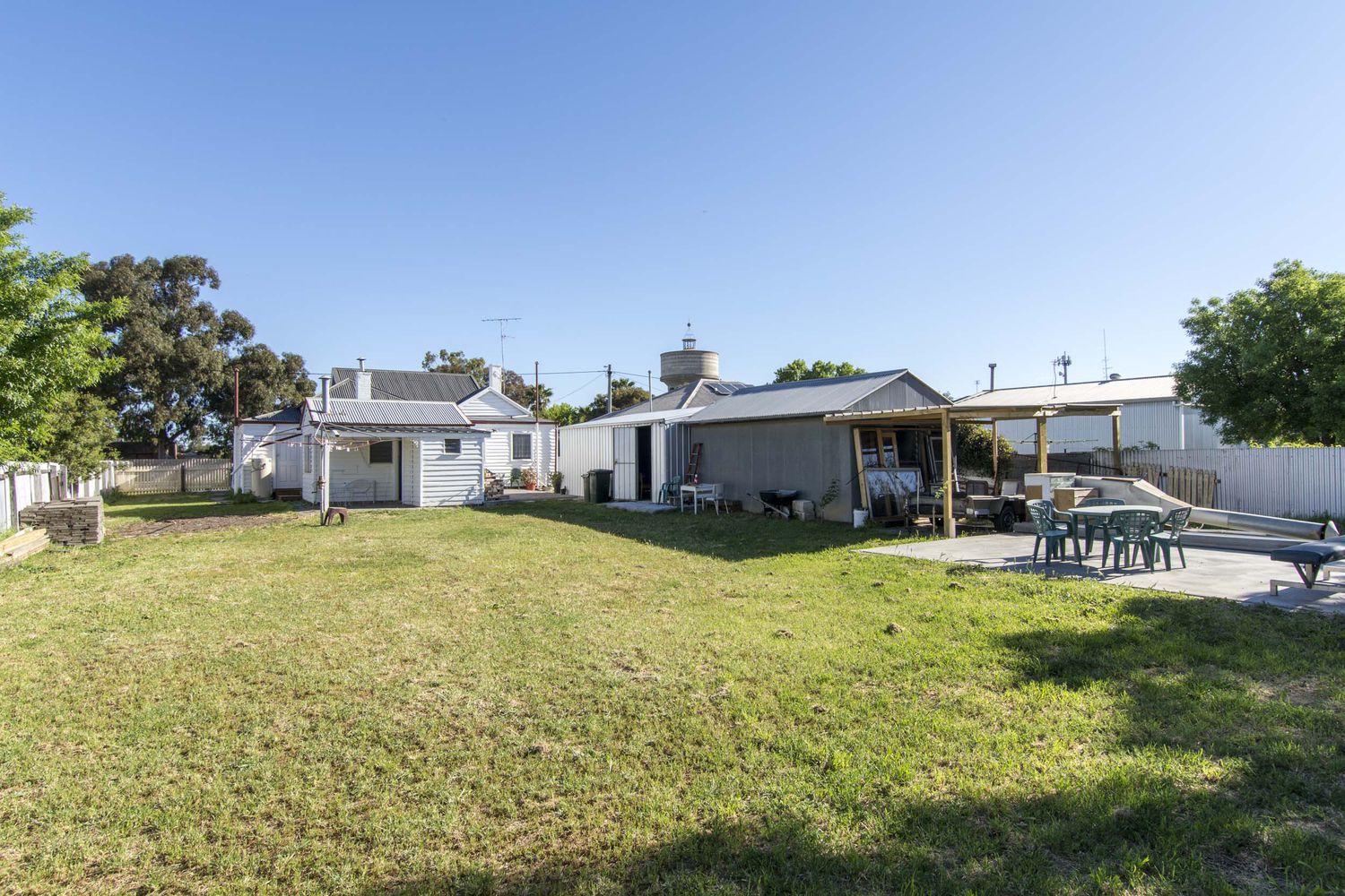 53 Lynott Street, Horsham