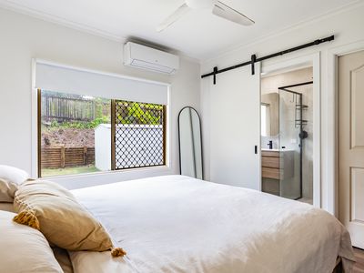 4 Trappes Court, Mooroobool