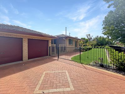 16 Beveridge Crescent, Dubbo