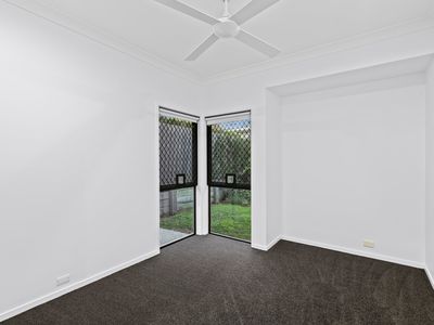 15 Hawksbury Crescent, Wakerley