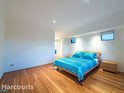 33 Trumpeter Parade, Yanchep