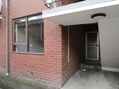 2 / 20 Empire Street, Footscray