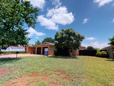 24 Castlereagh Avenue, Dubbo
