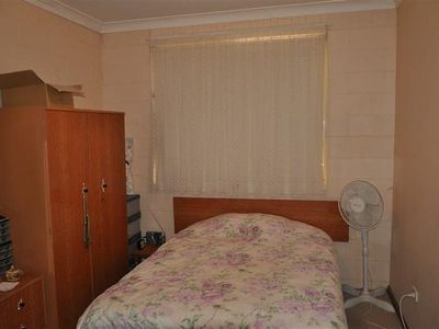 2 / 91 Farnell St, Forbes