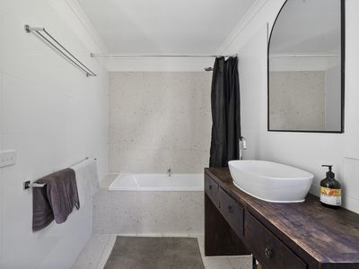 3535 Mansfield-Woods Point Road, Jamieson