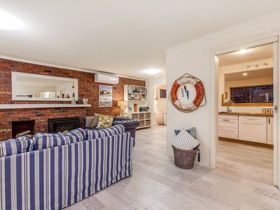 8 Bruce Street, Rye