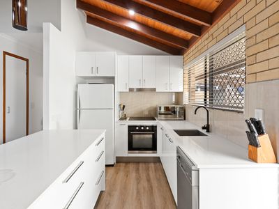6 Monarch Lane, Labrador