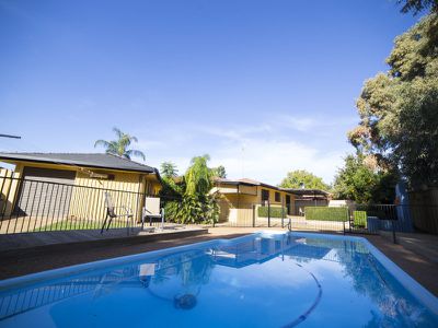2 Cedar Court, Dubbo