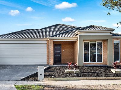 14 Sinclair Crescent, Tarneit