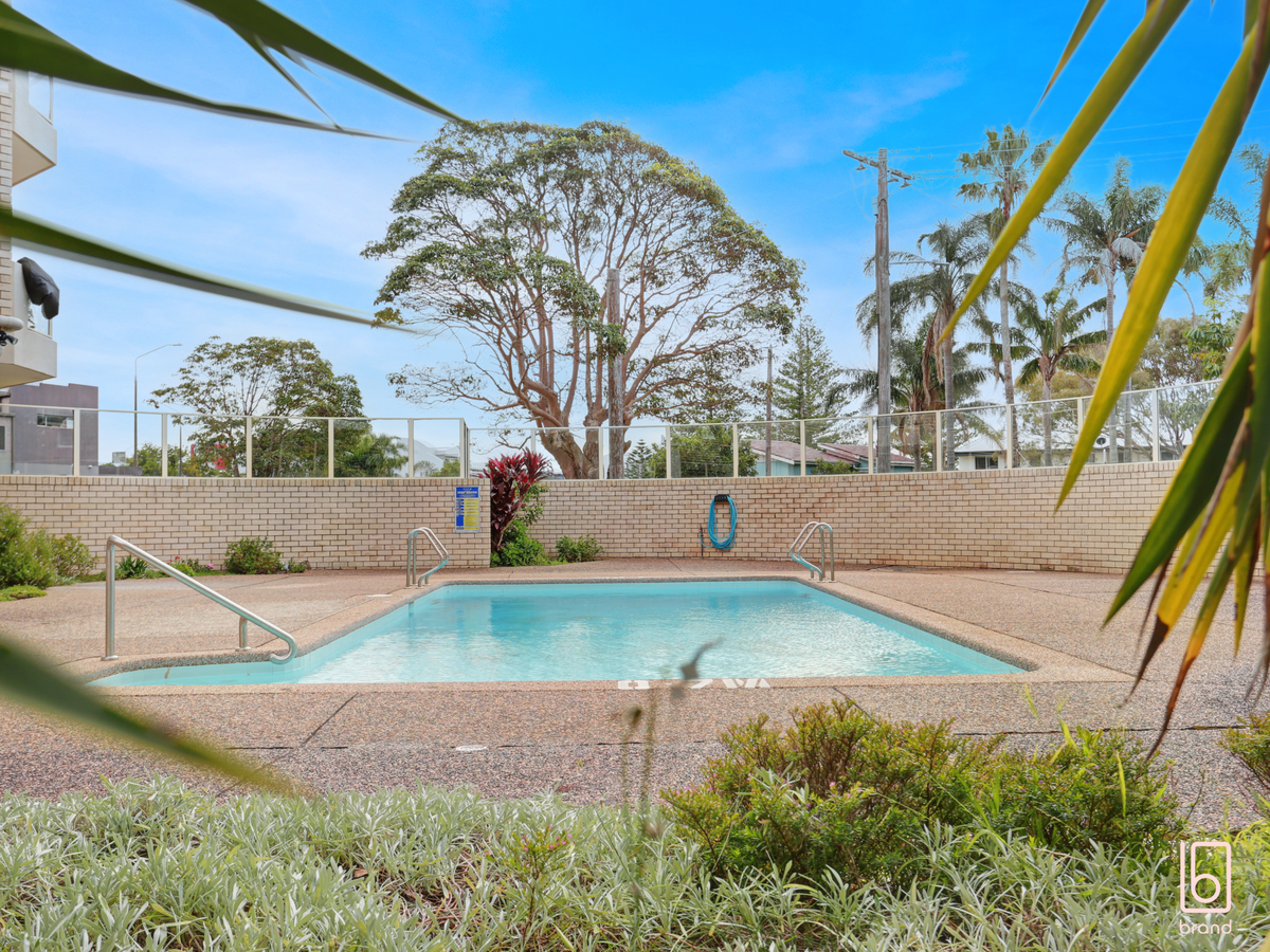 9 / 11-13 Ocean Parade, The Entrance