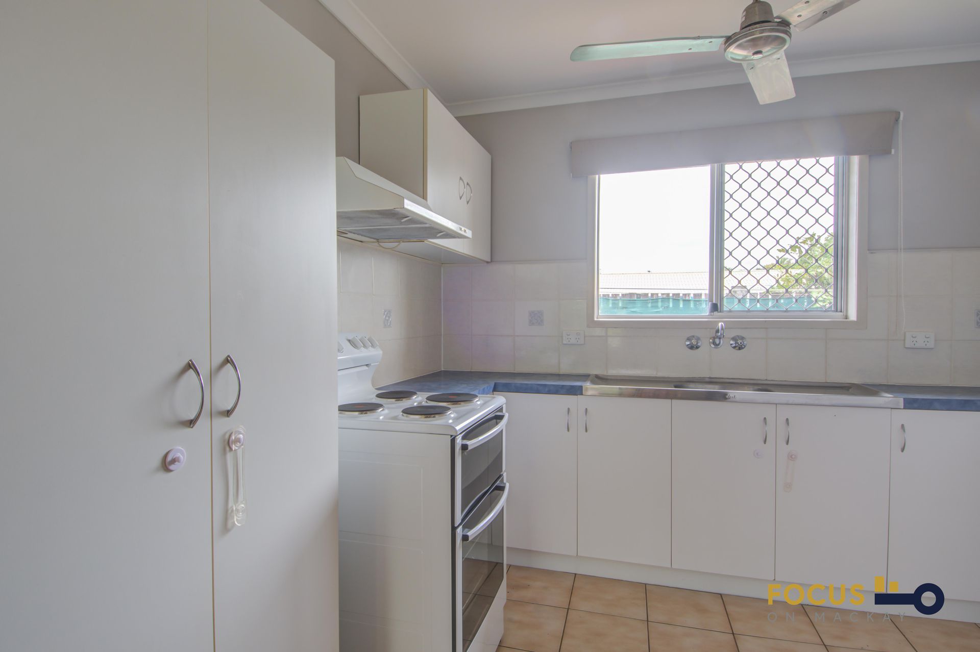 2 / 16 East Gordon Street, Mackay