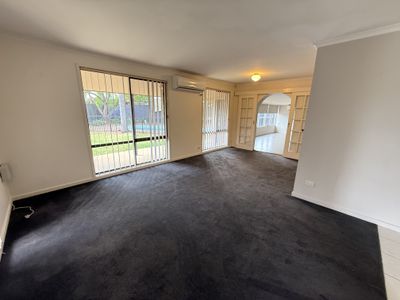 27 Chilvers Place, Griffith