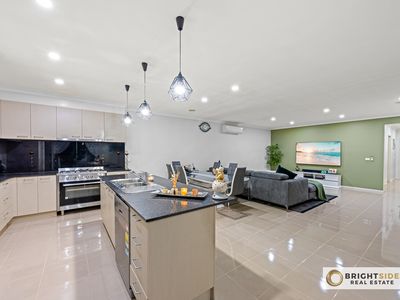 4 Bay Vista, Pakenham