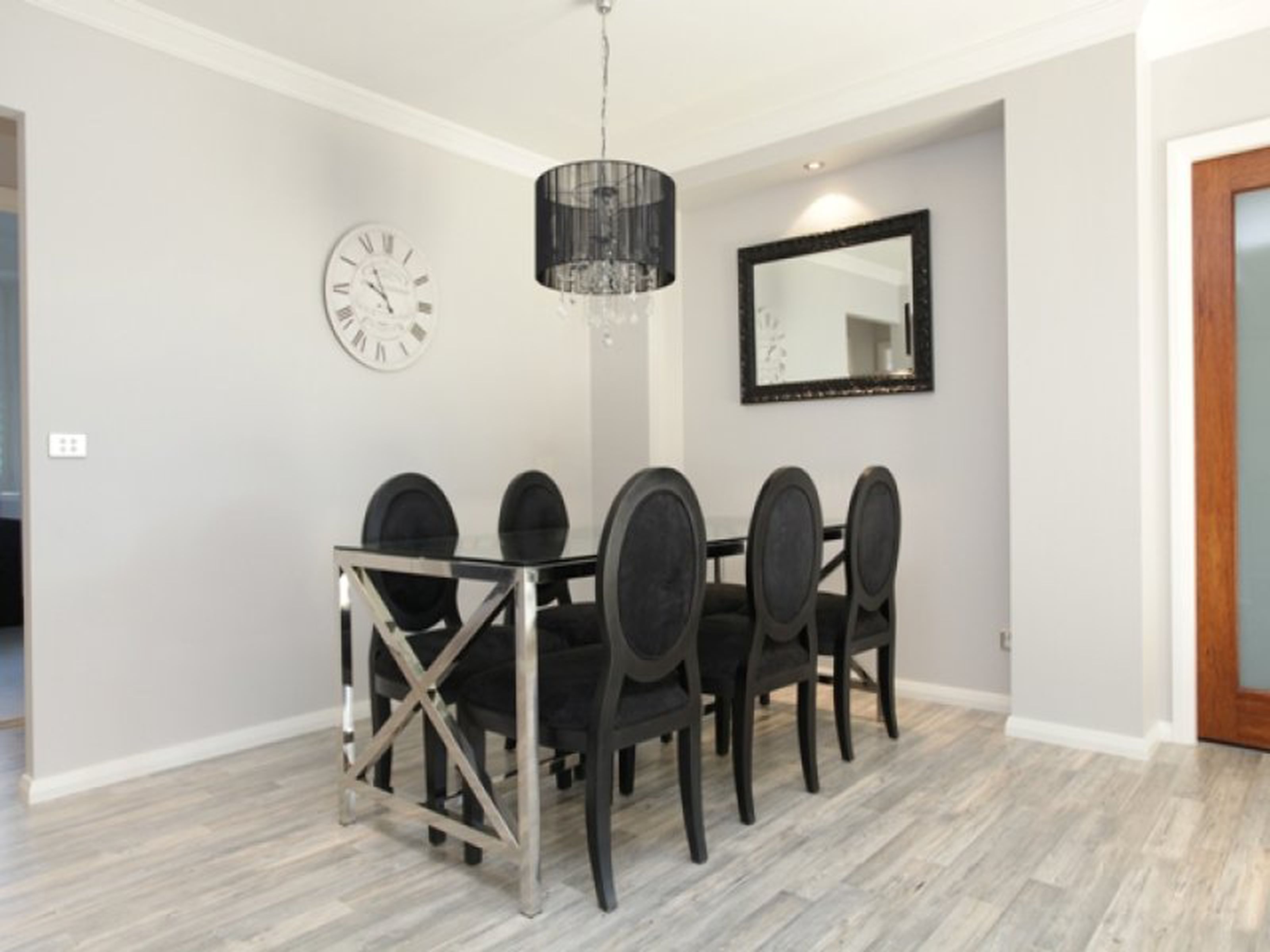 1 Heaton Avenue, CLAREMONT MEADOWS