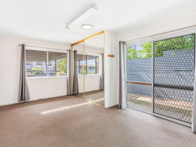 7 Lauretta Avenue, Springwood