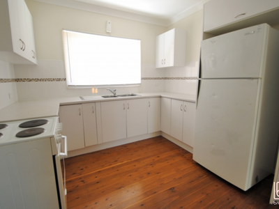 25 South Street, Killarney Vale