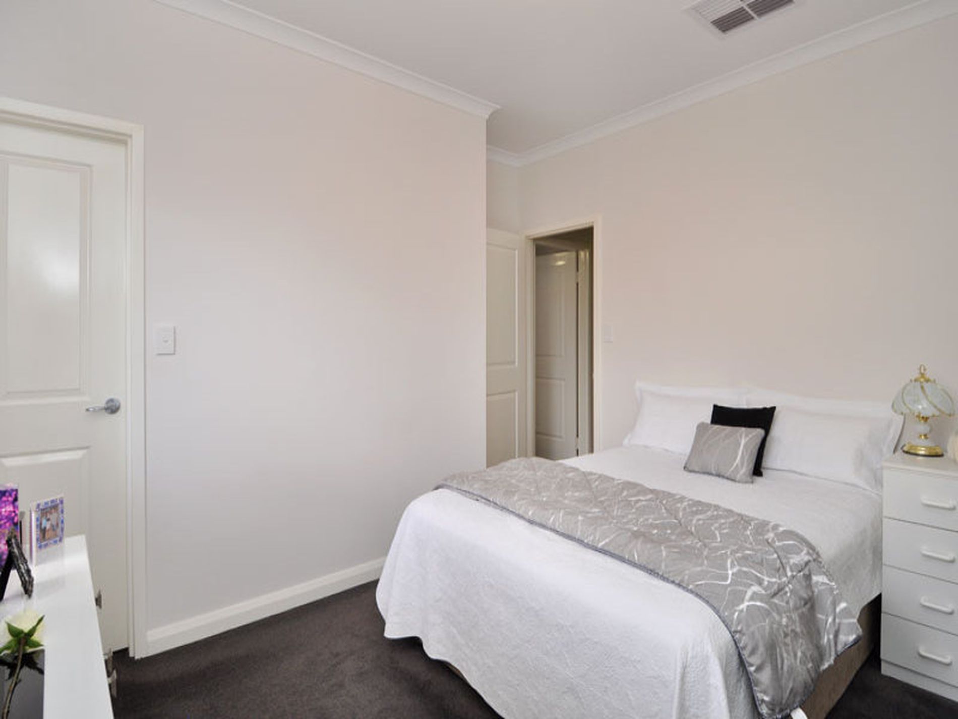 2 Pirring Way, Hannans