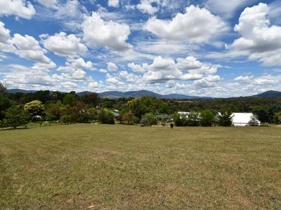 7-9 RAILWAY AVENUE, Yackandandah