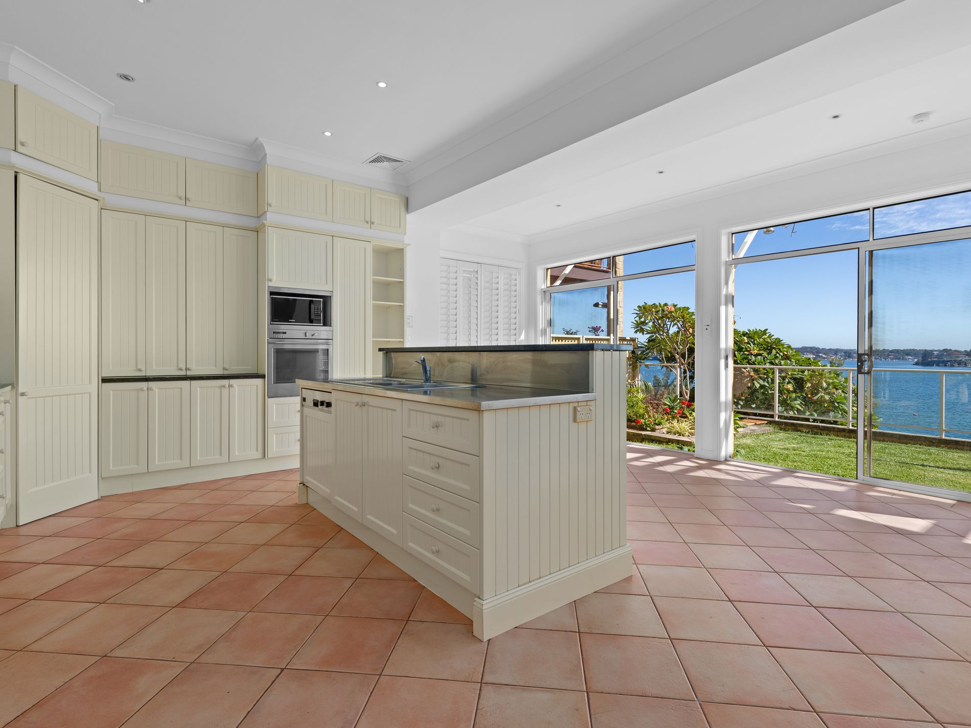 11 The Avenue, Bundeena