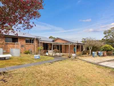 679 Gulf Road, Liffey