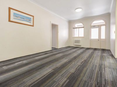 7 / 4 Pacific Street, Newcastle