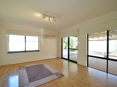 16 Leatherwood Way, Huntingdale