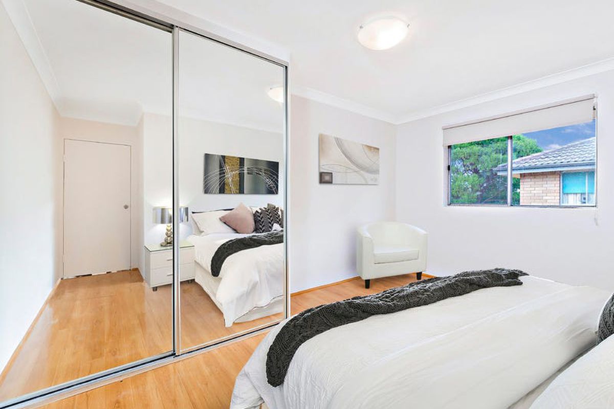 4 / 31-33 Hampstead Road, Homebush West