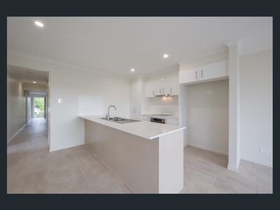 203 CEDAR ROAD, Redbank Plains