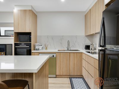 4 Keith Bain Crest, Whitlam