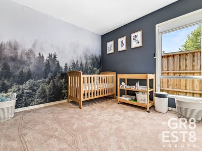 4 Harper Crescent, Cranbourne West