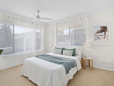 2 / 35 Riviera Avenue, Tweed Heads West